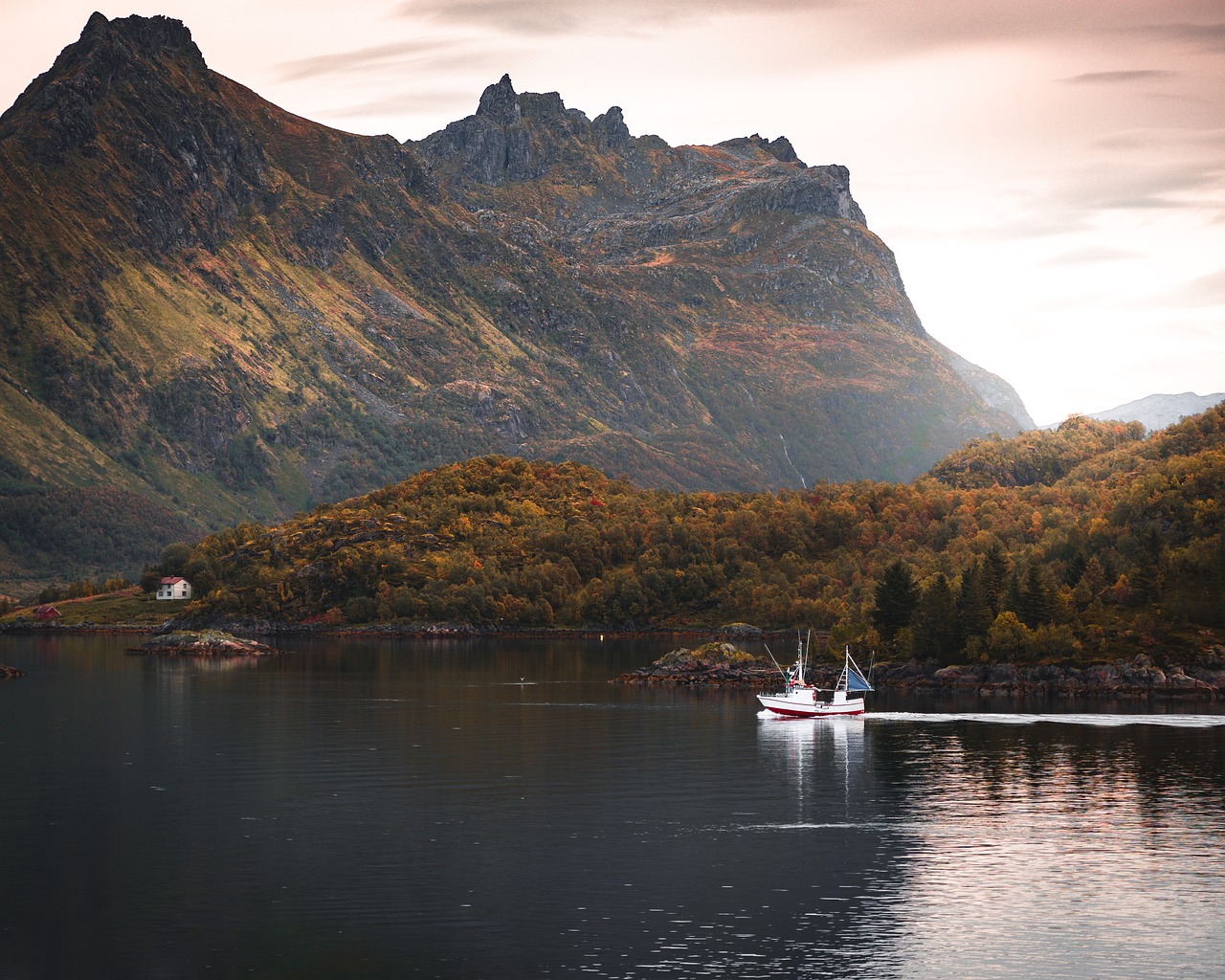 The Secret Serenity of Norway’s Lofoten Islands